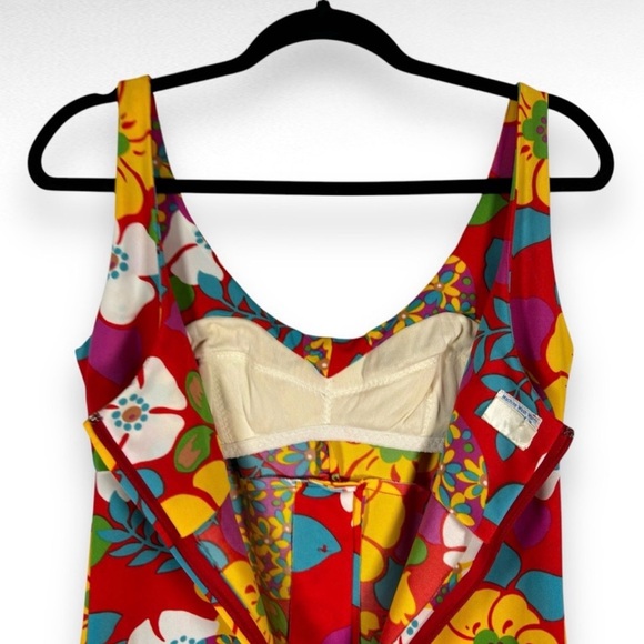 Vintage 60s Red & Yellow Floral Mini Dress (S) - Picture 9 of 10